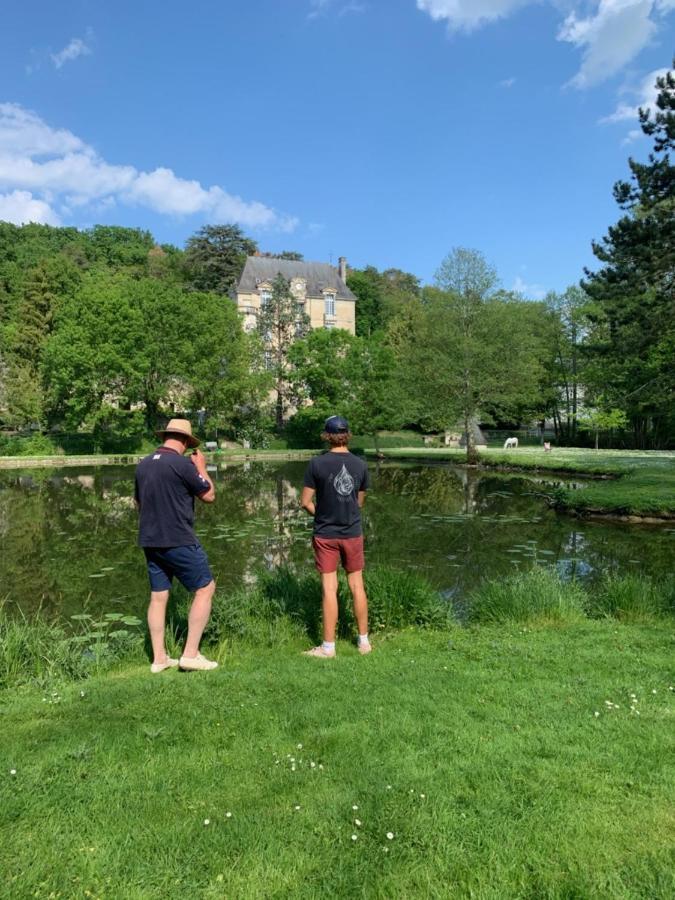 Gite Familial Chateau La Roche Racan Saint-Paterne-Racan Kültér fotó